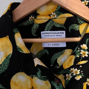 Androgynous Fox Lemon Button Up